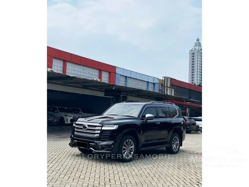 2025 Toyota Land Cruiser 300 VX-R SUV
