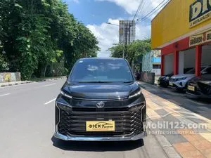 2023 Toyota Voxy 2.0 (Premium Color) MPV