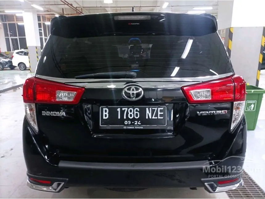 2019 Toyota Innova Venturer Wagon