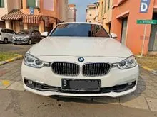 2018 BMW 320i 2.0 Luxury Sedan Km 30 pjk 06-2023 gan (1)
