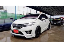 2015 Honda Jazz 1.5 (ปี 14-18) S i-VTEC Hatchback AT