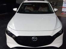 PROMO AKHIR TAHUN !! Mazda 3 2.0 SKYACTIV-G Hatchback