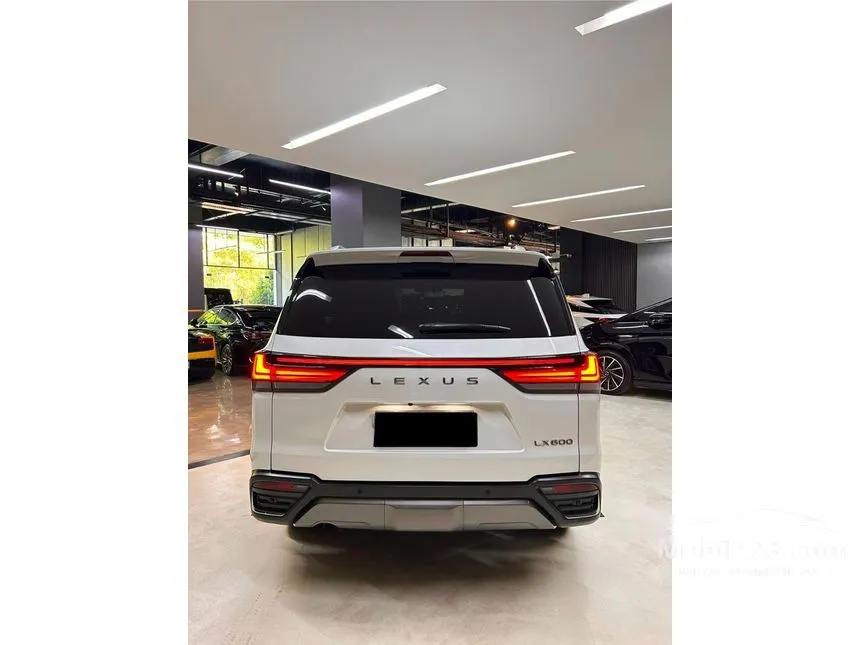 2023 Lexus LX 600 VIP SUV