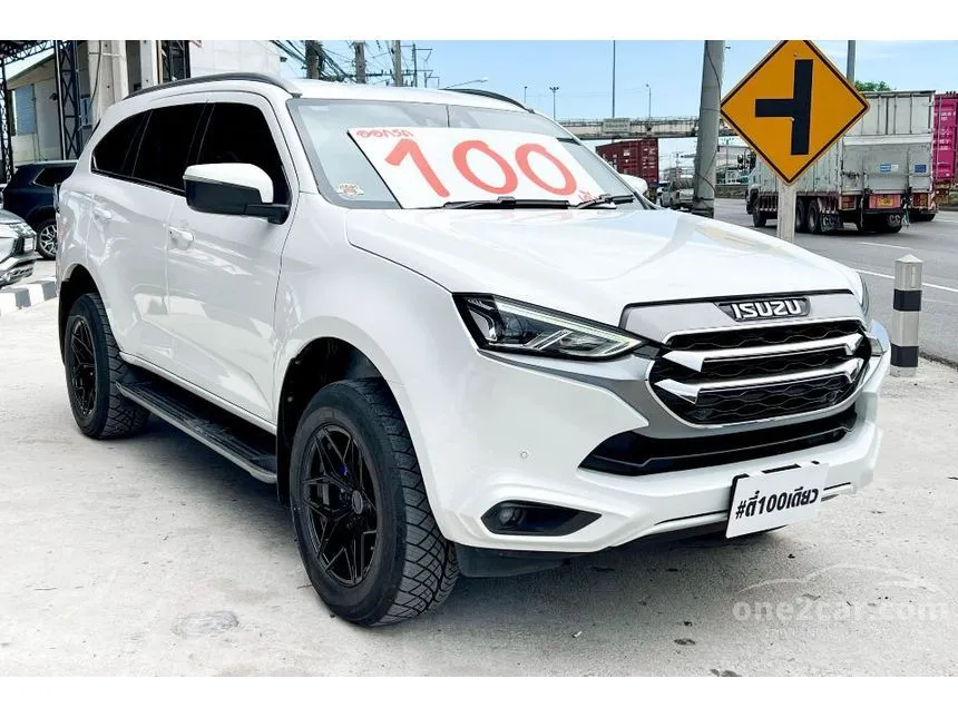 2021 Isuzu MU-X Ultimate SUV