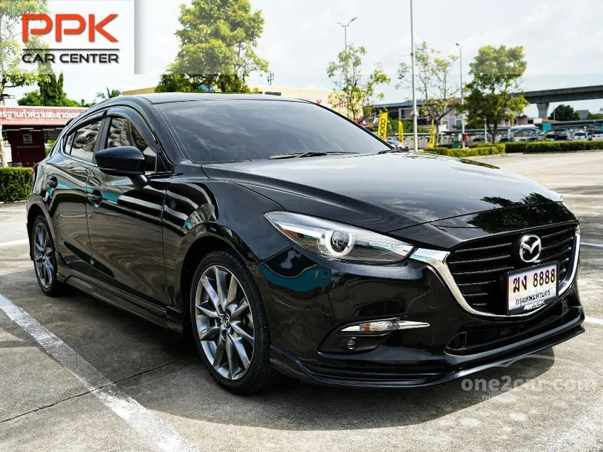 2019 Mazda 3 S Sports Hatchback