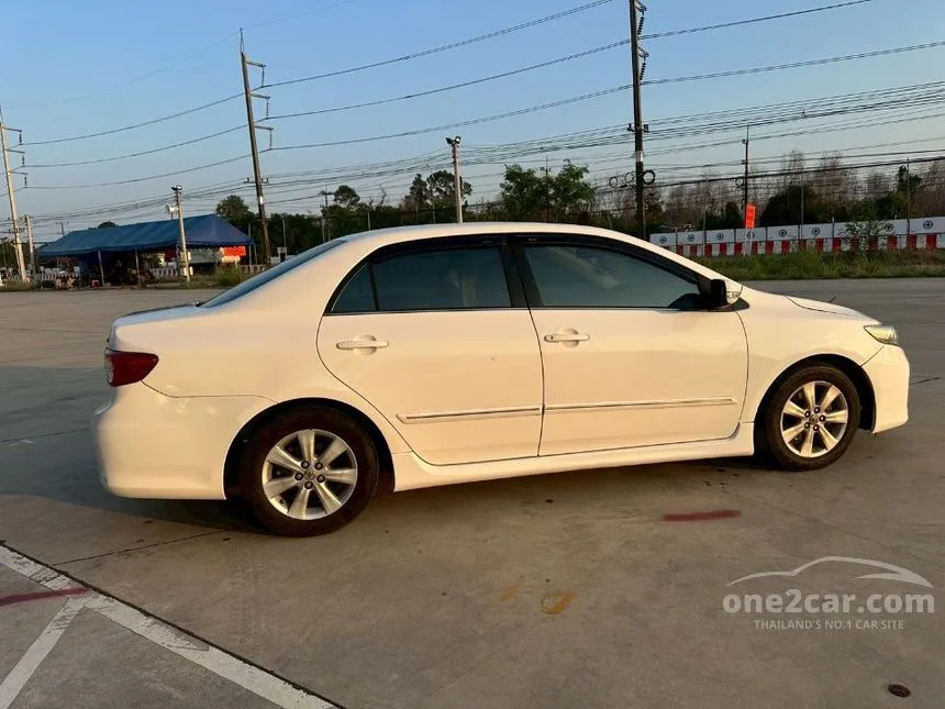 2013 Toyota Corolla Altis E Sedan