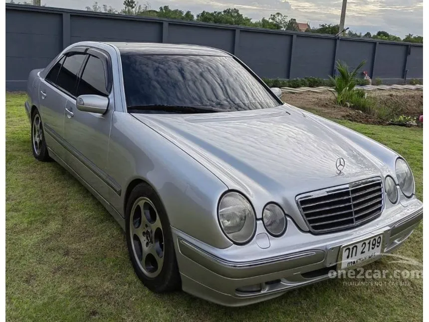 2001 Mercedes-Benz E200 Kompressor Sedan