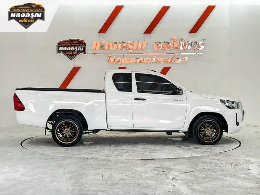 2022 Toyota HILUX REVO Z Edition Entry Smart Cab Pickup