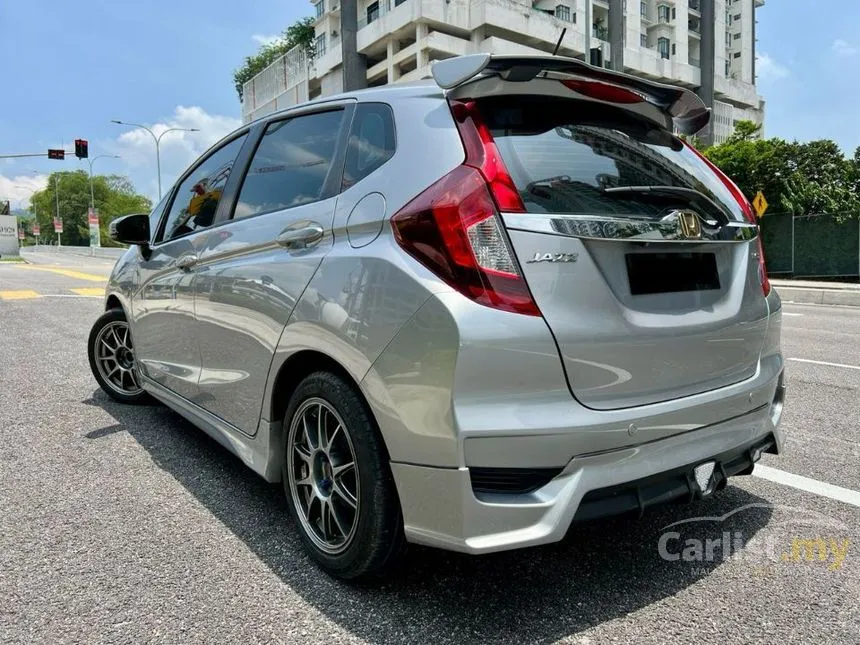 2019 Honda Jazz V i-VTEC Hatchback