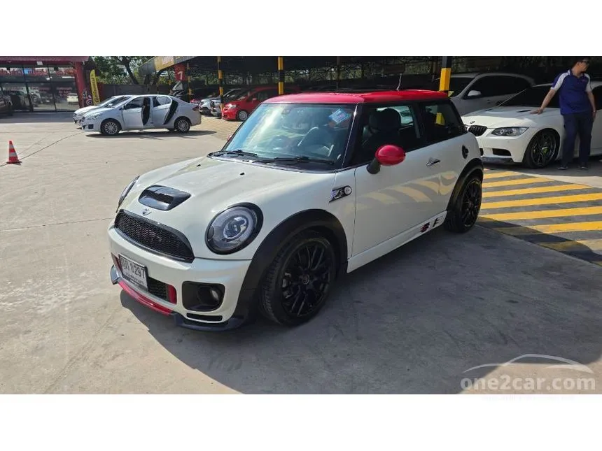 2007 Mini COOPER S 3-Door Hatchback