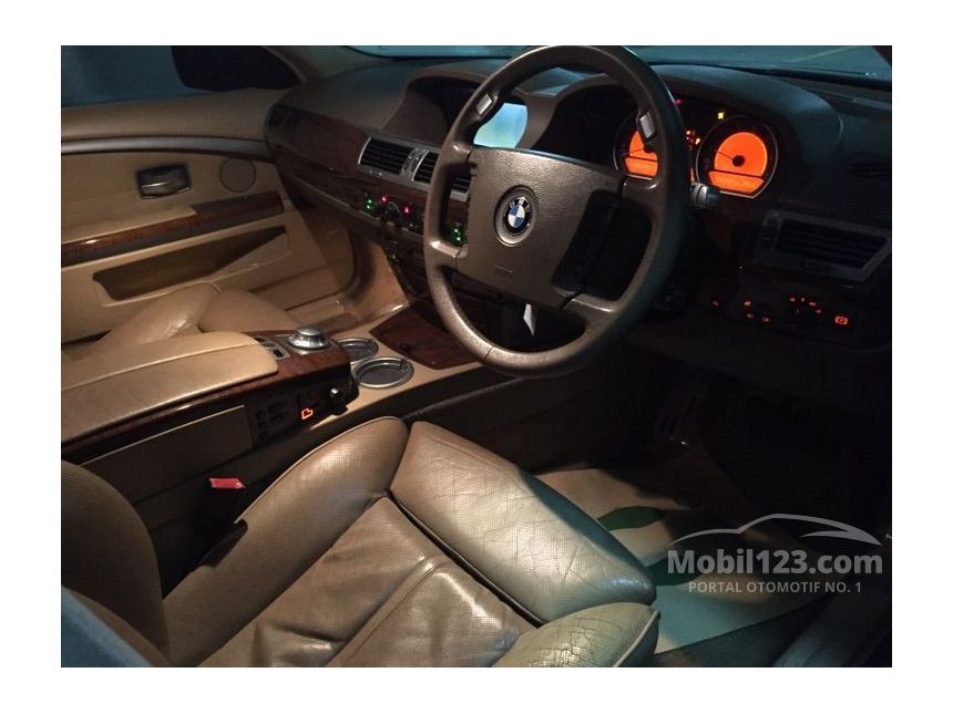 2004 BMW 745Li Sedan