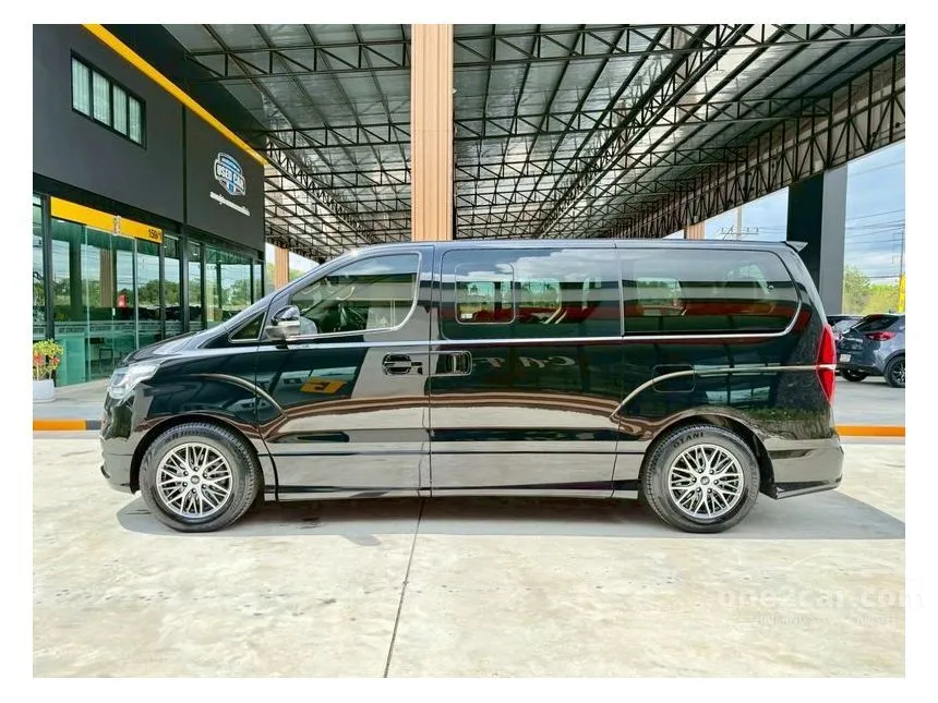 2019 Hyundai GRAND STAREX VIP Wagon