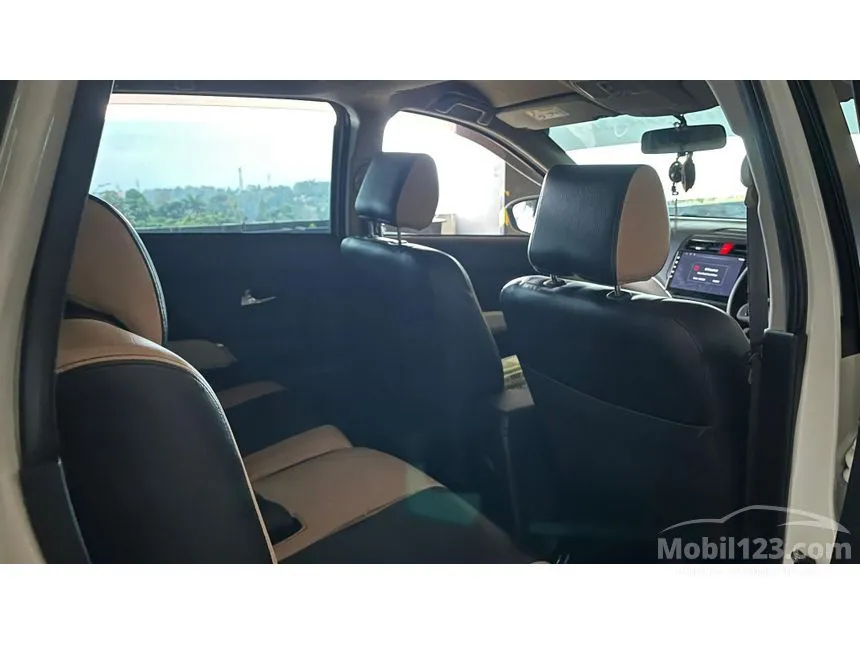 2018 Daihatsu Terios R Deluxe SUV