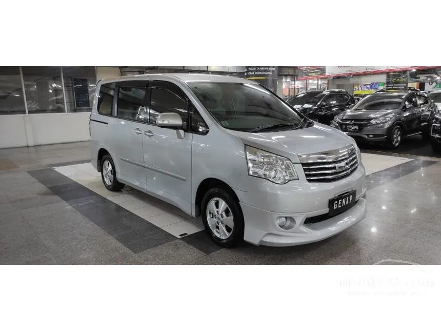 Jual Mobil Toyota NAV1 2013 V 2.0 di DKI Jakarta Automatic MPV Silver Rp 182.000.000