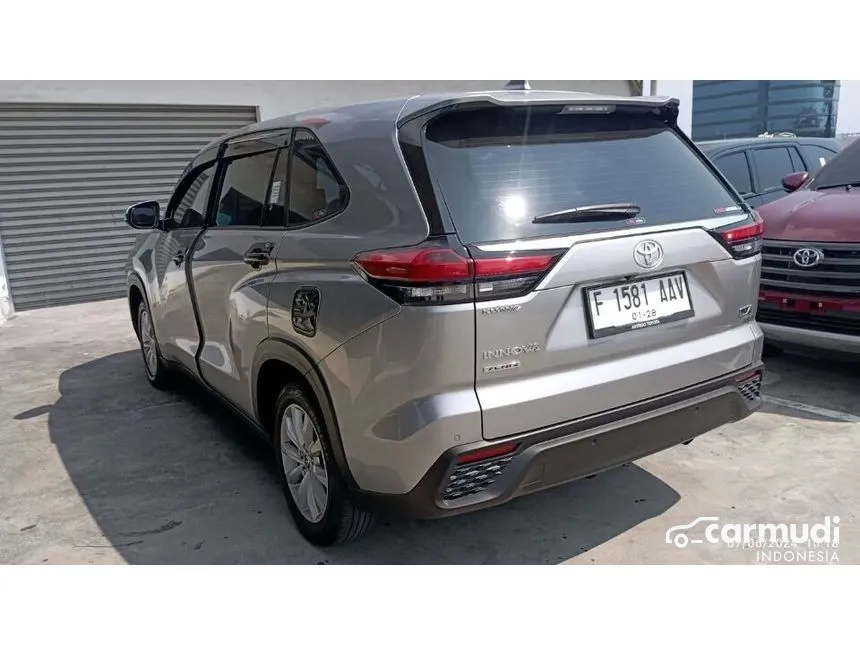 2022 Toyota Kijang Innova Zenix V Wagon