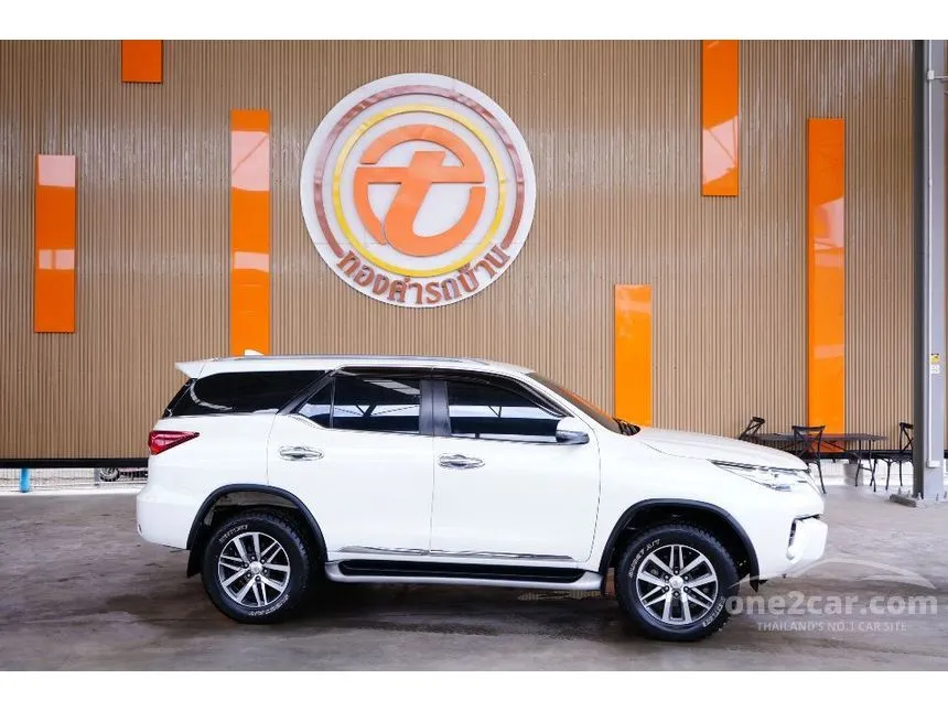 2018 Toyota FORTUNER V SUV