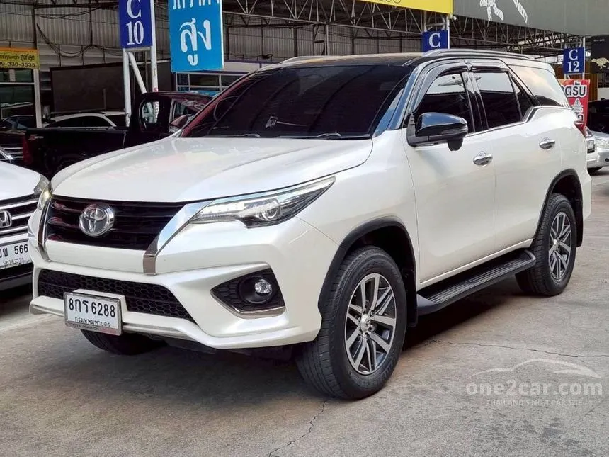 2018 Toyota FORTUNER V SUV
