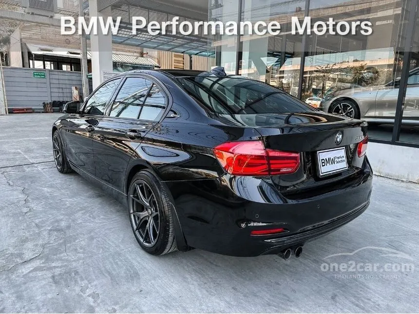 2017 BMW 330e Luxury Sedan