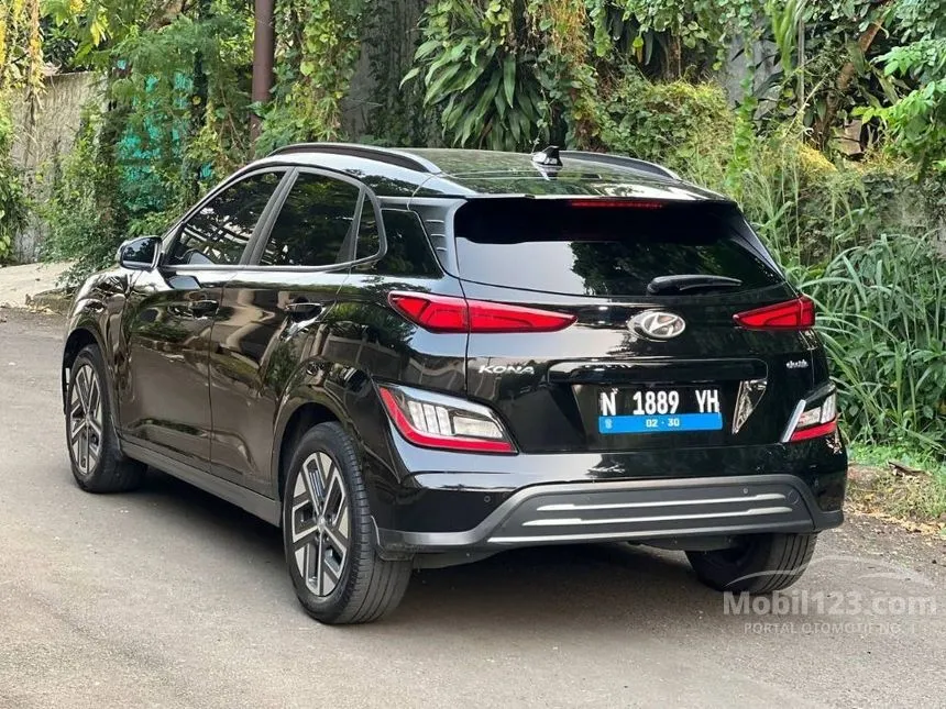 2021 Hyundai Kona Signature SUV