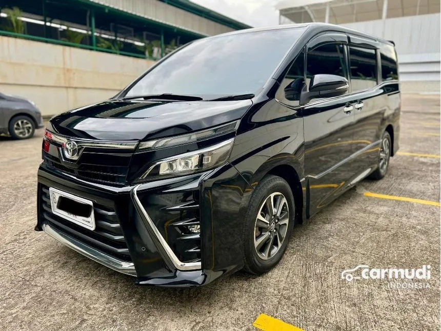 2018 Toyota Voxy MPV