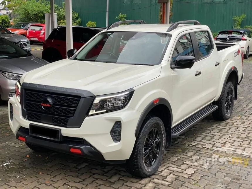 2021 Nissan Navara Pro 4X Pickup Truck