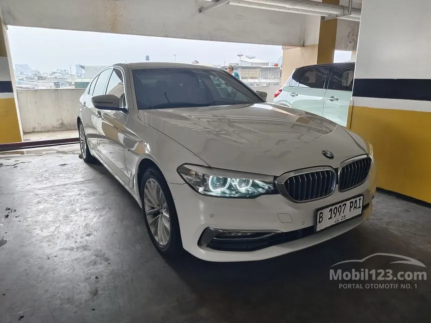 Jual Mobil BMW 530i 2018 Luxury 2.0 di DKI Jakarta Automatic Sedan Putih Rp 530.000.000