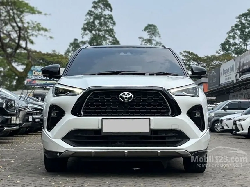 2023 Toyota Yaris Cross S HV (2 Tone) w GR Parts Aero Pkg (Prem Clr) SUV