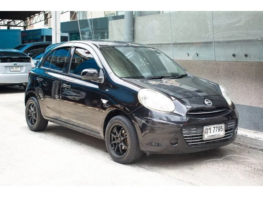 2011 Nissan MARCH E Hatchback