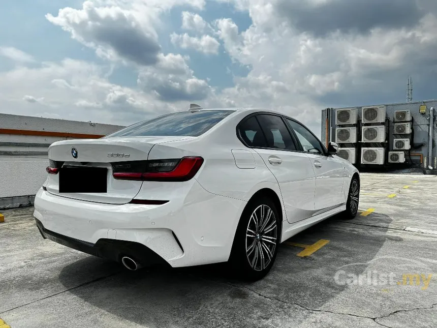 2021 BMW 330e M Sport Sedan