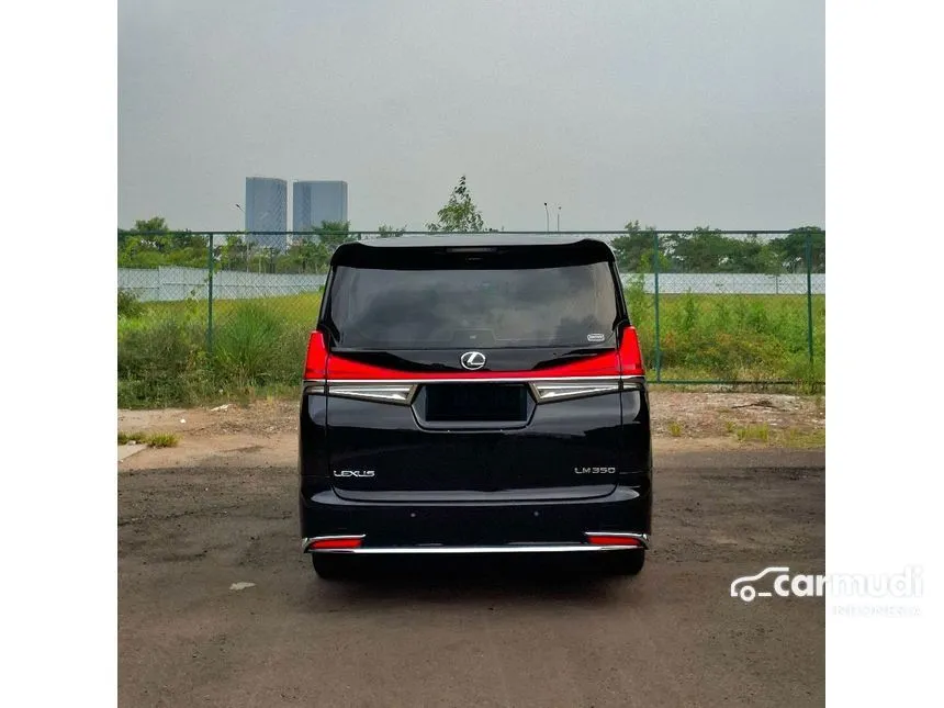 2021 Lexus LM 350 7 Seater MPV