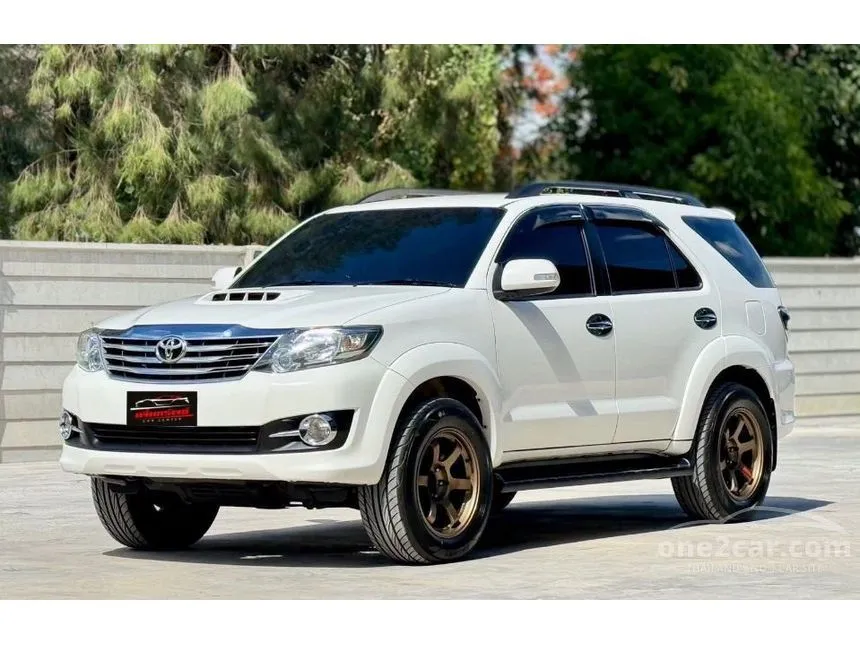 2014 Toyota FORTUNER V SUV