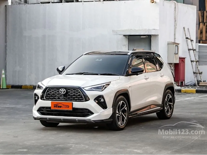 2023 Toyota Yaris Cross S HV with GR Parts Aero Pkg (Prem Clr) SUV