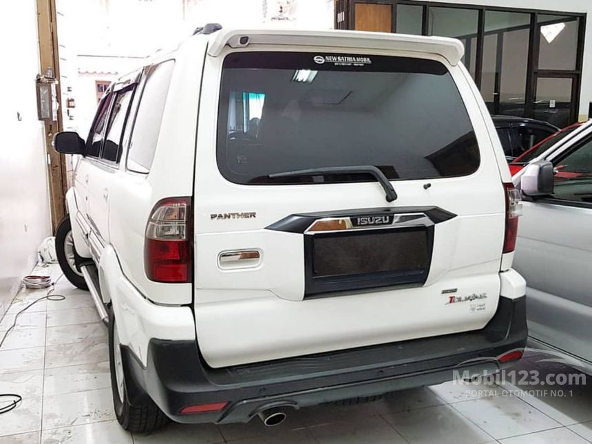 Jual Mobil  Isuzu  Panther  2021 GRAND TOURING  2 5 di Jawa  