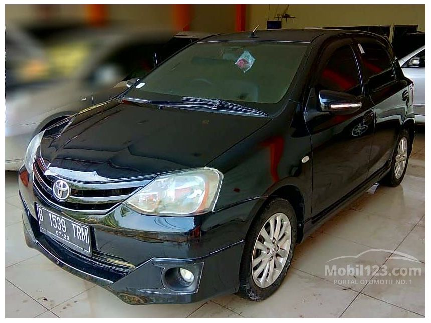 Jual Mobil  Toyota  Etios  Valco  2013 G 1 2 di Jawa Barat 