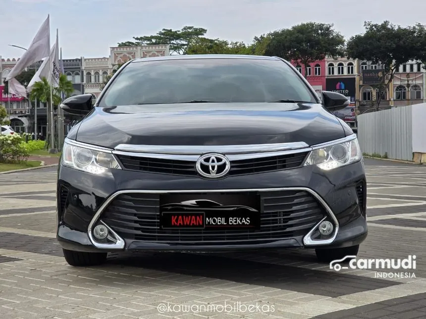 2017 Toyota Camry V Sedan