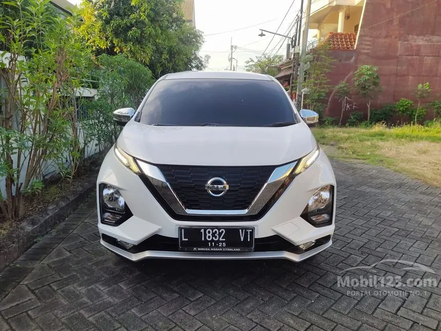Jual Mobil Nissan Livina 2019 VL 1.5 di Jawa Timur Automatic Wagon Putih Rp 210.000.000