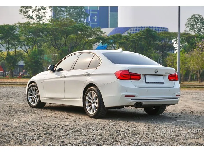 2016 BMW 320i Sport Sedan