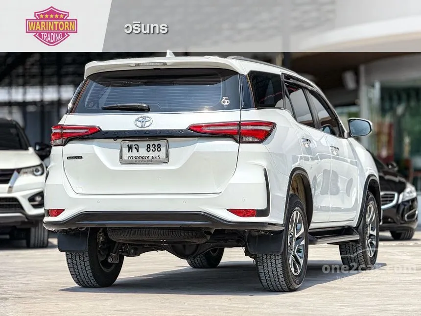 2022 Toyota Fortuner Leader V SUV