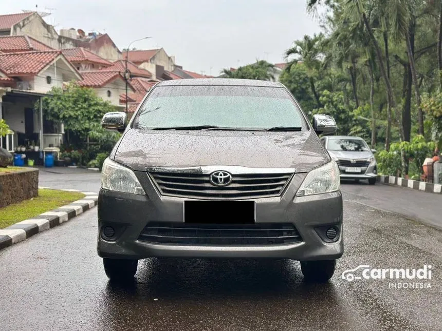 2012 Toyota Kijang Innova E MPV