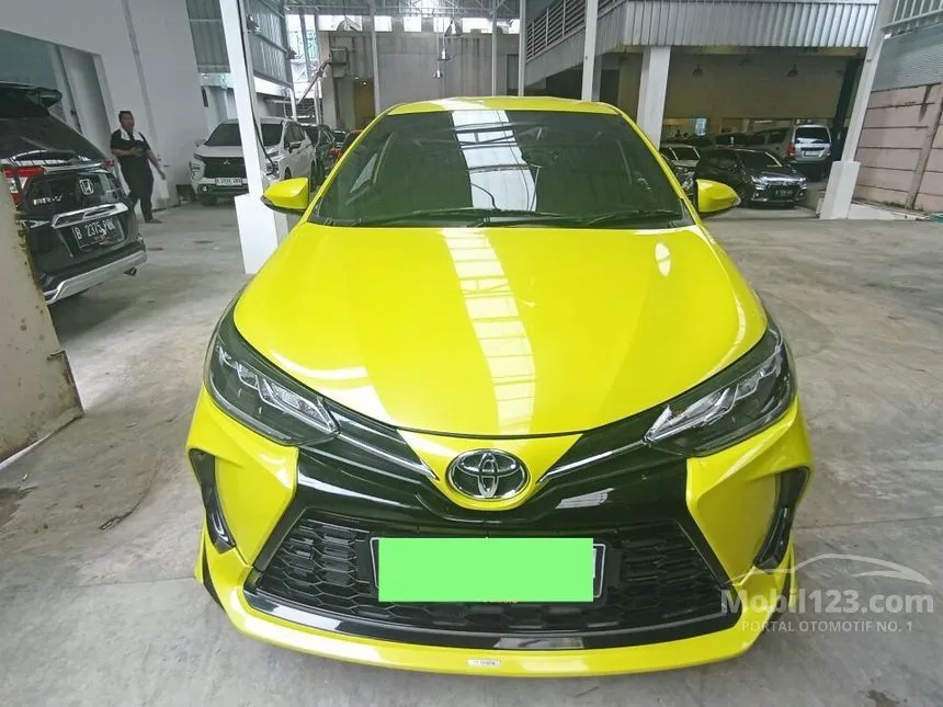 Jual Mobil Toyota Yaris 2021 S GR Sport 1.5 di Banten Automatic Hatchback Kuning Rp 228.000.000