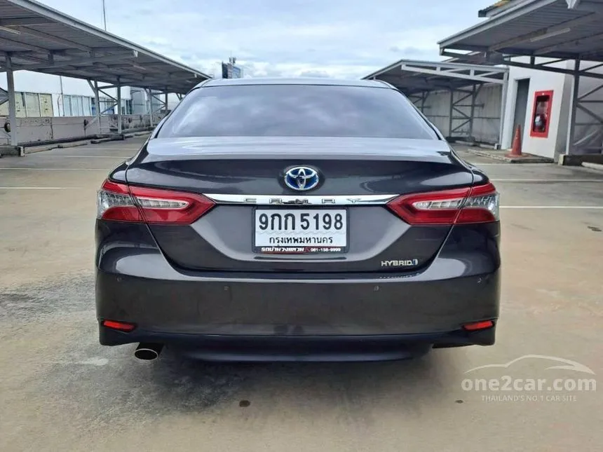 2019 Toyota CAMRY Hybrid Premium Sedan