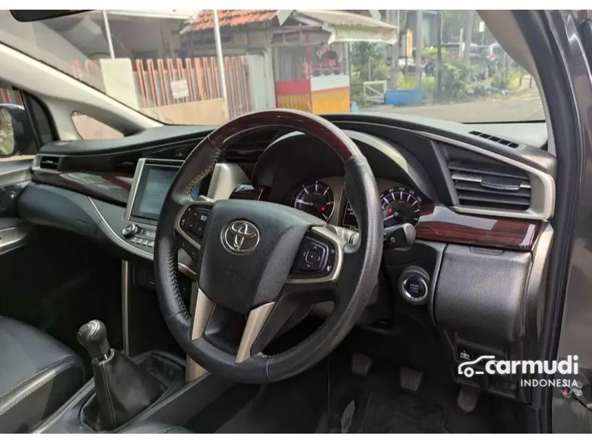 2018 Toyota Kijang Innova Venturer MPV