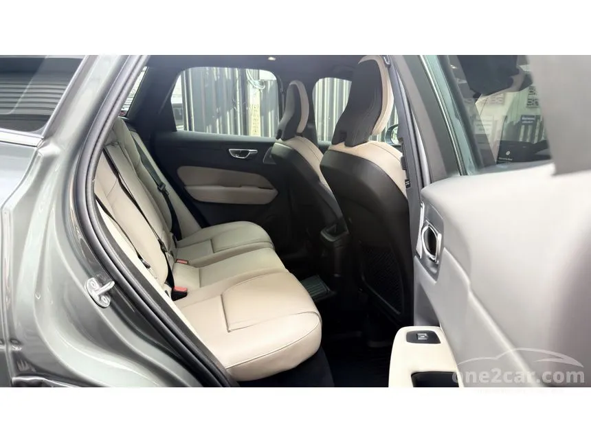 2026 Volvo XC60 Ultra T8 Plug-in Hybrid Bright SUV