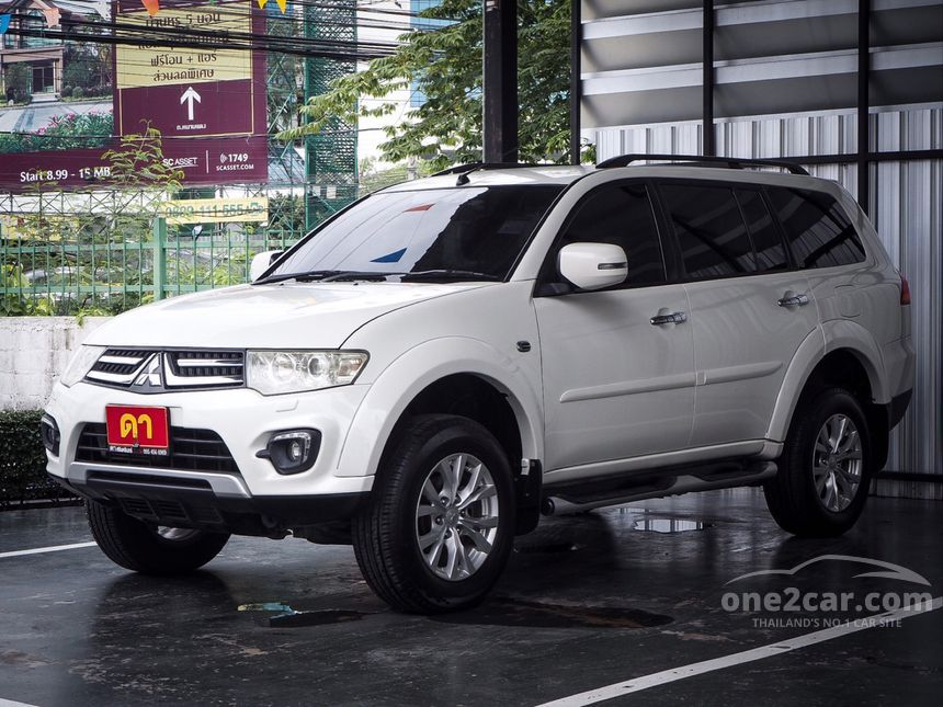 Mitsubishi pajero sport 2015