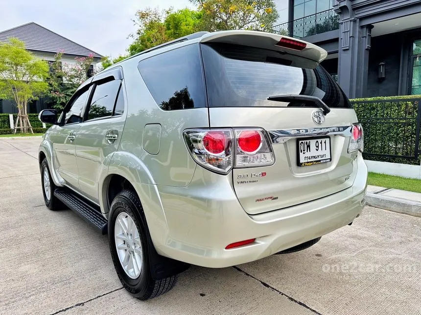 2013 Toyota FORTUNER V SUV