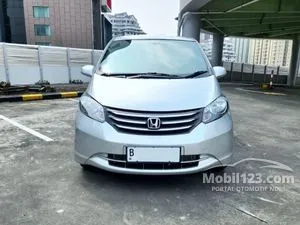 2010 Honda Freed 1.5 Power Sliding Door MPV