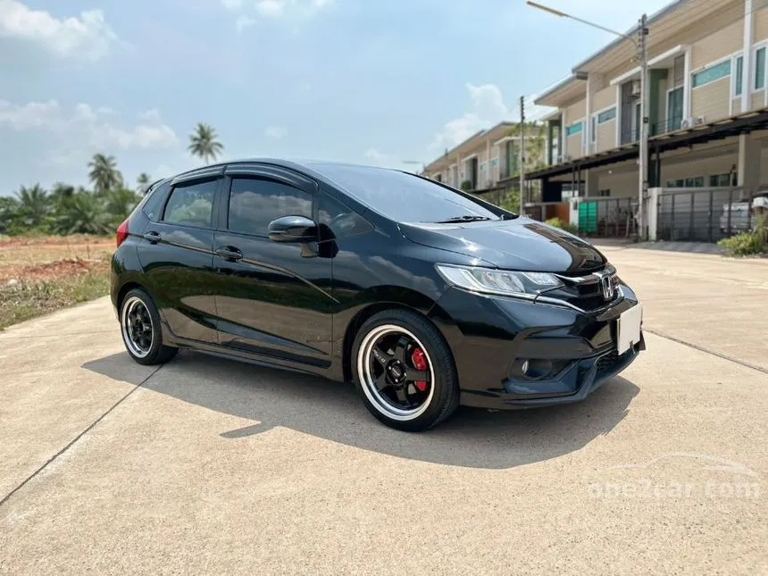 2017 Honda JAZZ RS Hatchback
