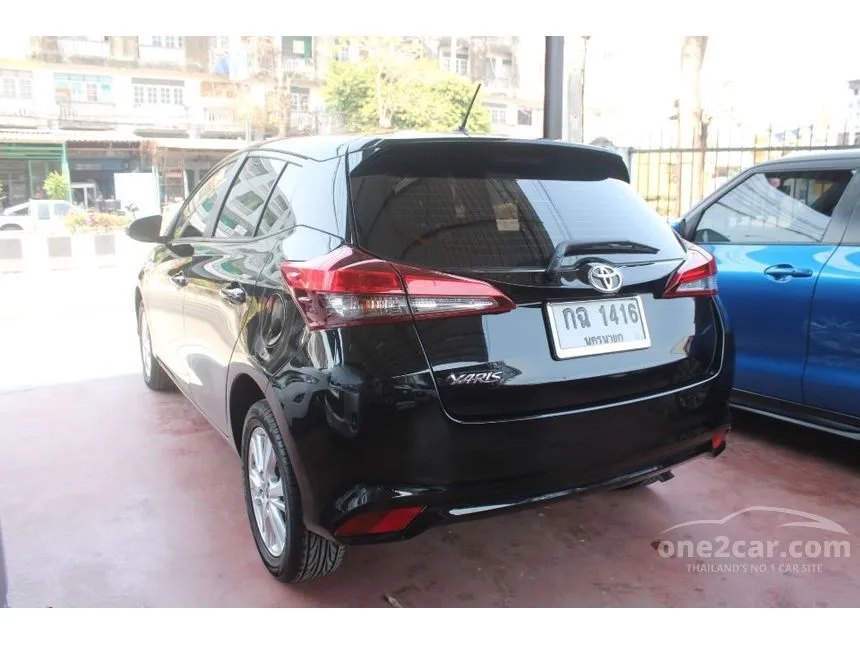 2020 Toyota YARIS Entry Hatchback
