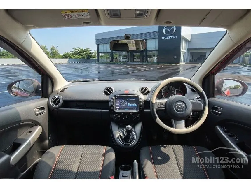 2013 Mazda 2 R Hatchback