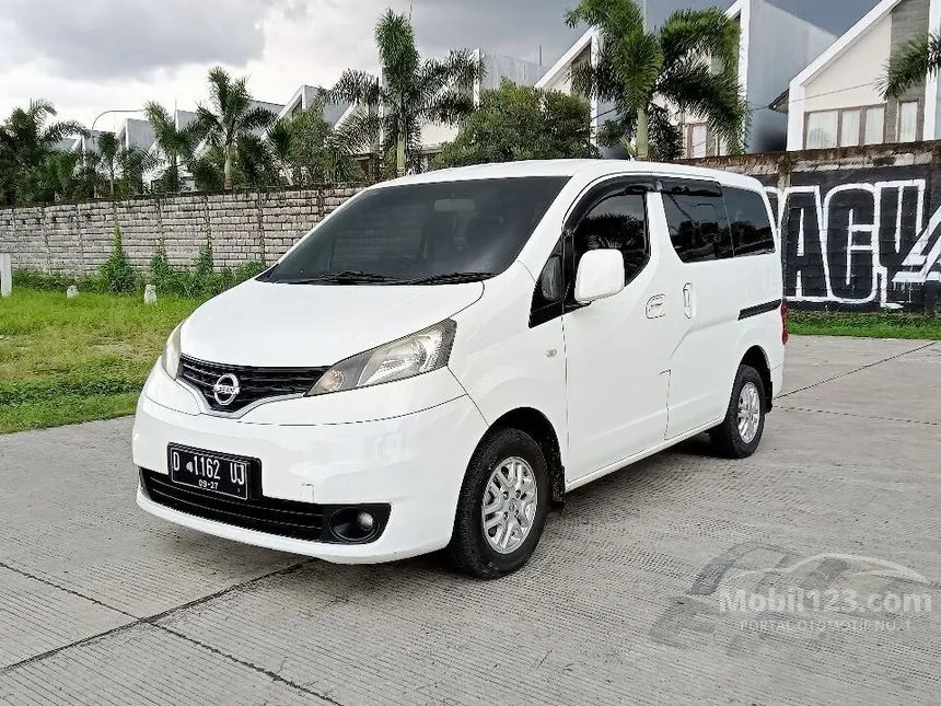 Jual Mobil Nissan Evalia 2012 XV 1.5 di Jawa Barat Automatic MPV Putih Rp 90.000.000